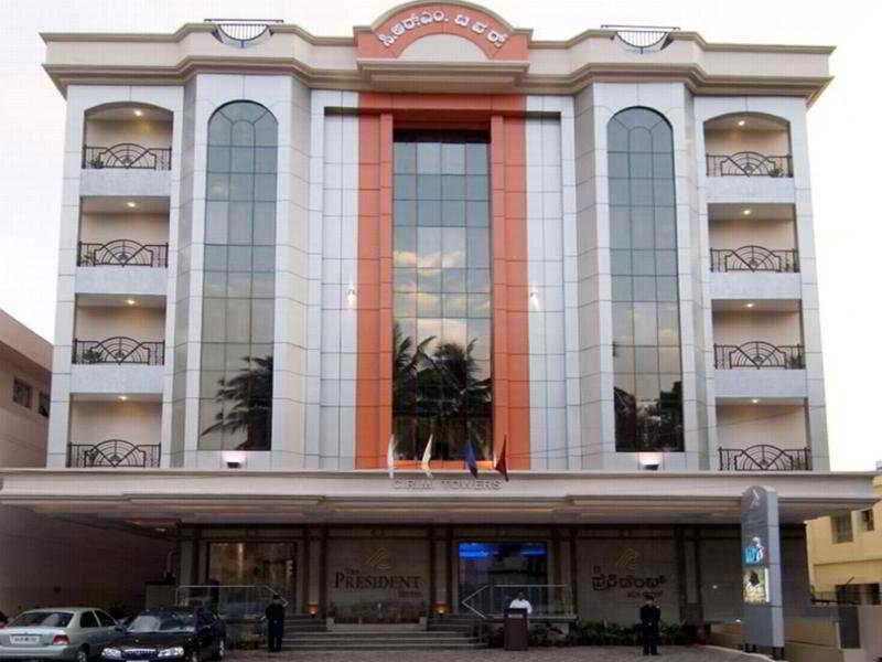 The President Hotel Бенґалуру Екстер'єр фото
